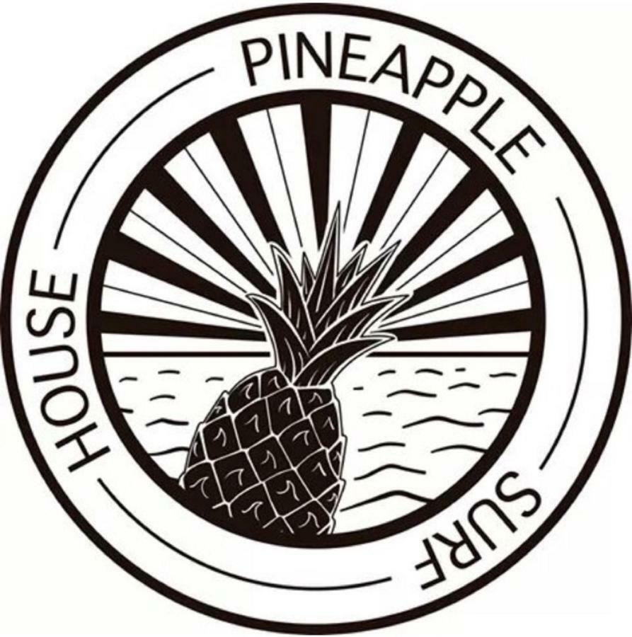 Pineapple Surf House Hostel Atouguia Da Baleia Exterior photo